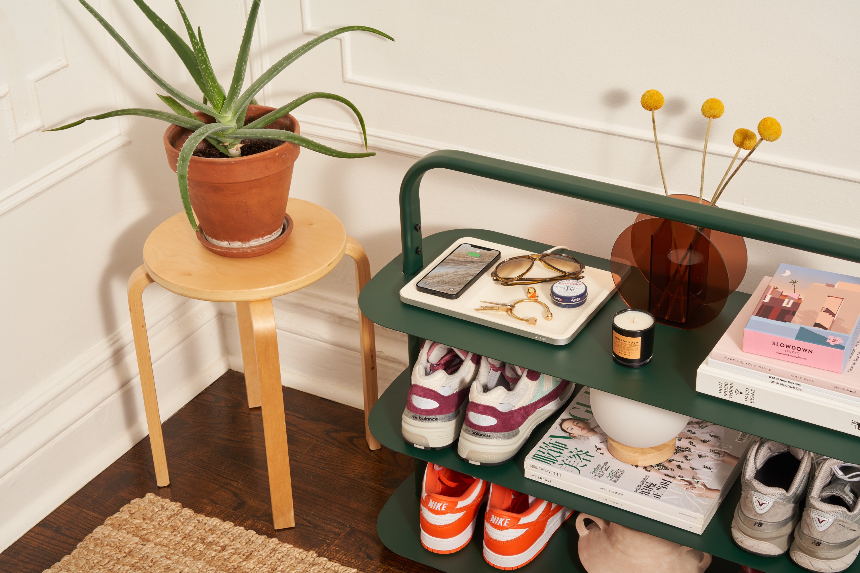 Styling your Entryway for Spring with Courant