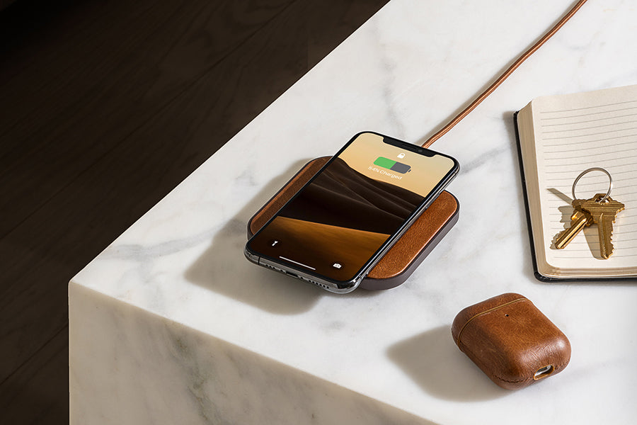 CATCH:1 - Fast Wireless Phone Charger | Courant